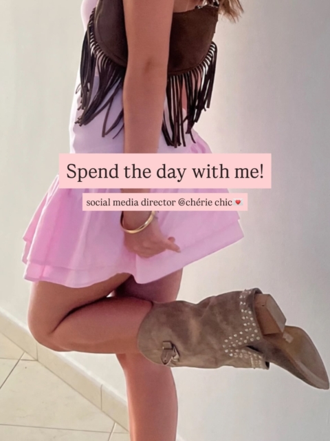 pilates ootd: alo tee, fold over pink capris and ballet pilates socks 🩰

reformer pilates to start the day💌🩰

followed by sauna 🧖‍♀️ 

home and time to schedule a post for the magazines instagram account…🪽

going through visuals from the nyc photoshoot: sneak peek 👀 for issue 02… coming soon 💋

matcha & coffee fix to finish the day right⭐️